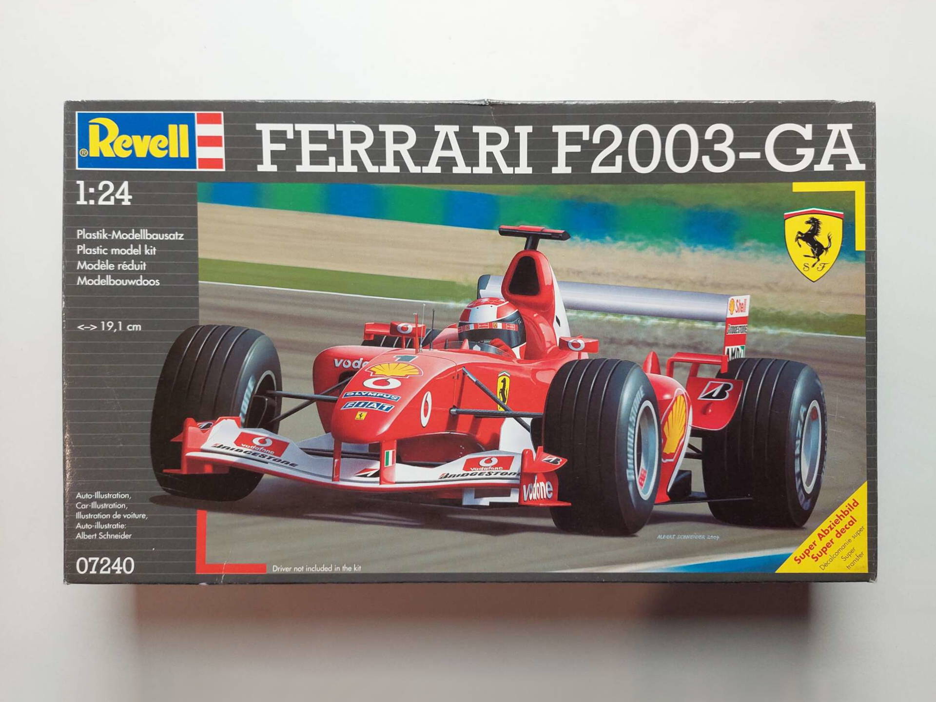 1b5ae6e10ddccd77f01604ba80f4ff9b.jpg 1/24 Ferrari F2003-GA Сборная модель Revell 07240