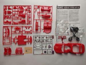 1/25 Dodge Viper R/T 10 Сборная модель Revell 6252
