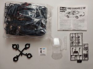 1/25 Chevrolet Camaro Z-28 '93 Сборная модель Revell 6288