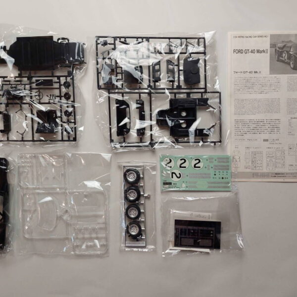 1/24 Ford GT-40 Mk.II 1966 Le Mans Winner #2 Сборная модель Fujimi 12101