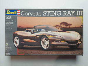 1/25 Chevrolet Corvette Sting Ray III Сборная модель Revell 7361