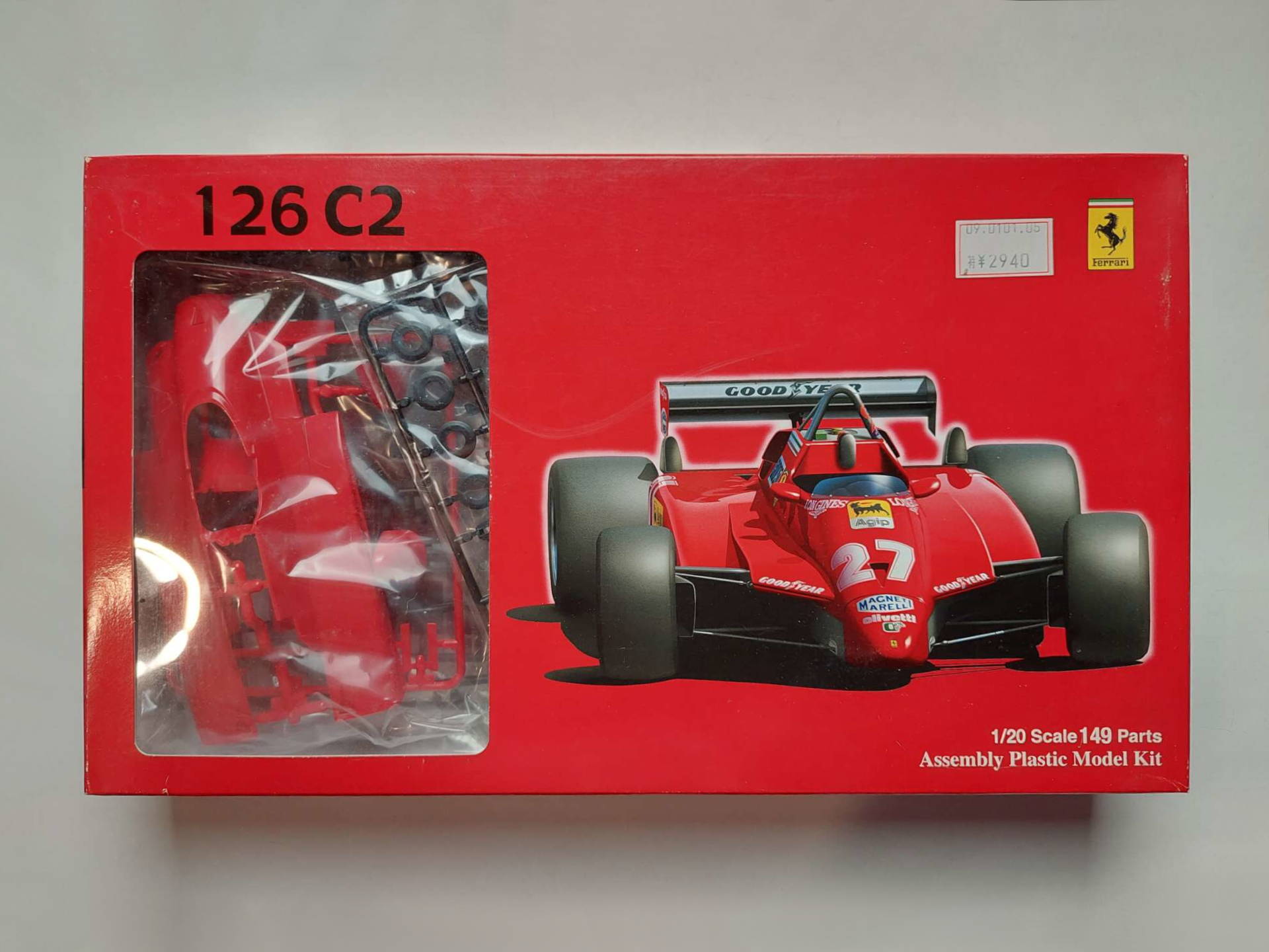 dc7d5ac5c6572eff4f092a1c7968a7c1.jpg 1/20 Ferrari 126 C2 1982 Сборная модель Fujimi 09032